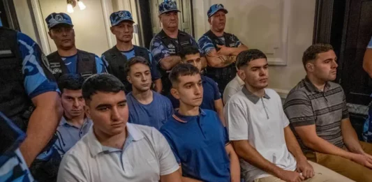 Durante la novena audiencia del juicio por Fernando Báez Sosa, uno de los rugbiers rompió el silencio y prestó una breve declaración en el Tribunal de Dolores.