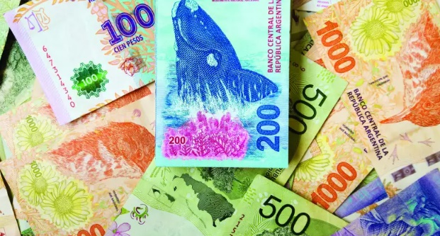 El billete de $1.000 se convirtió en el segundo entre los de menor valor, en dólares, de toda la región.