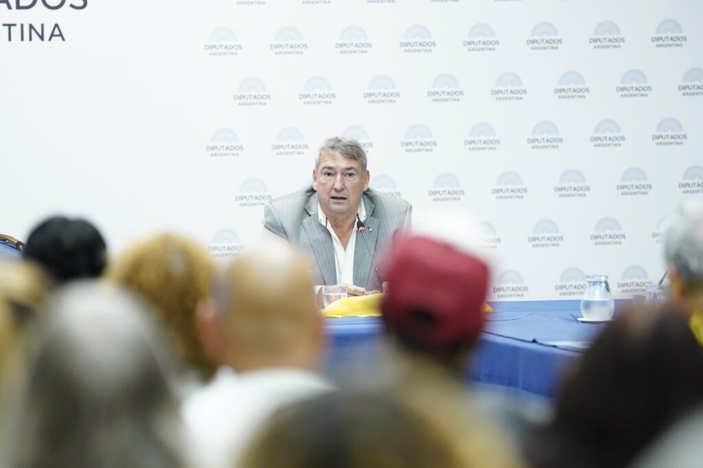 D'Onofrio cuestionó a Larreta por los subsidios a las líneas de colectivos del AMBA.