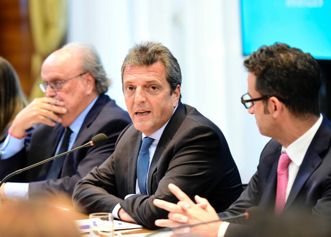 El oficialismo indicó que el proyecto de ley de blanqueo de capitales enviado por Massa es una prioridad para las sesiones extraordinarias.
