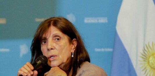 La senadora del Frente de Todos, Teresa García, dijo que la Argentina no tiene una crisis económica, sino que transita "una crisis profundamente política y de representación".