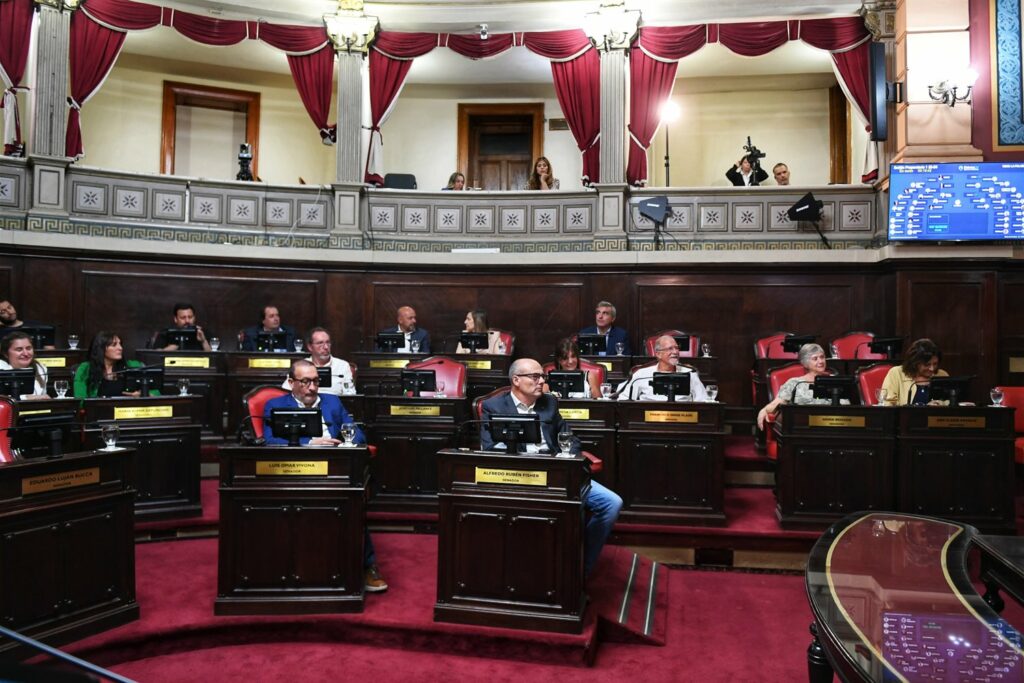 El Senado bonaerense ratificó sus autoridades en la previa de la Asamblea Legislativa.