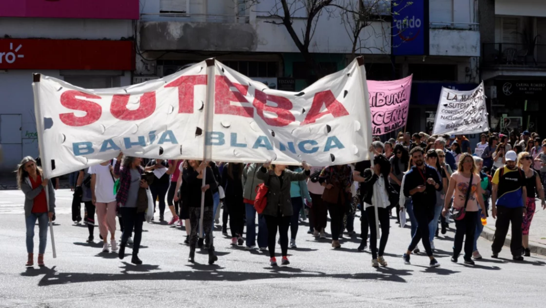Se pinchan los planes de Kicillof de que la provincia mantenga un inicio de clases unísono tras un paro de Suteba Bahía Blanca.
