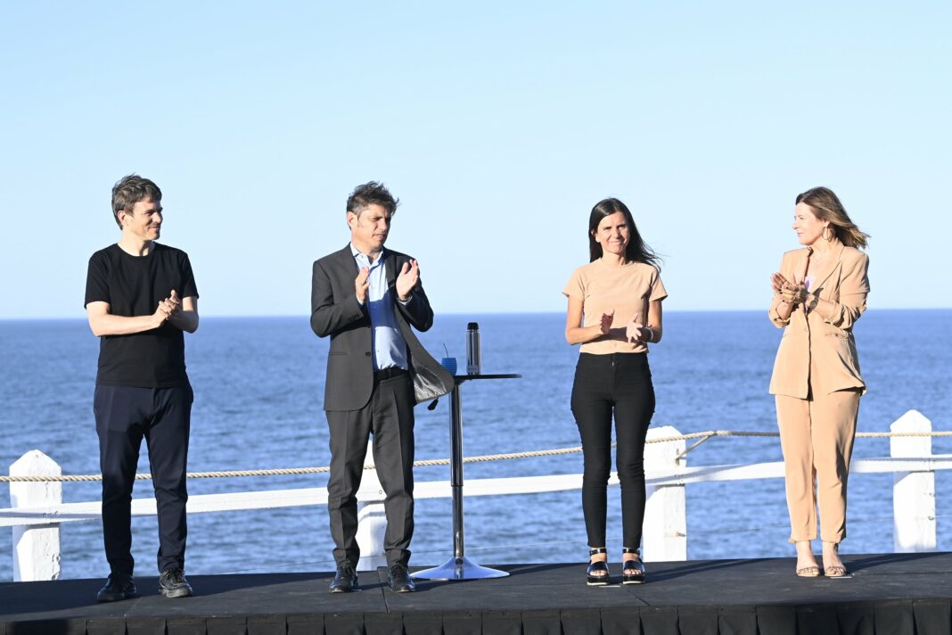 Kicillof cerró la temporada 2023 desde Mar del Plata. En total, 16 millones de turistas visitaron destinos bonaerenses este verano.