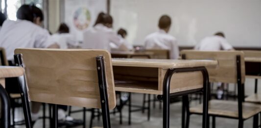 adoctrinamiento escuelas