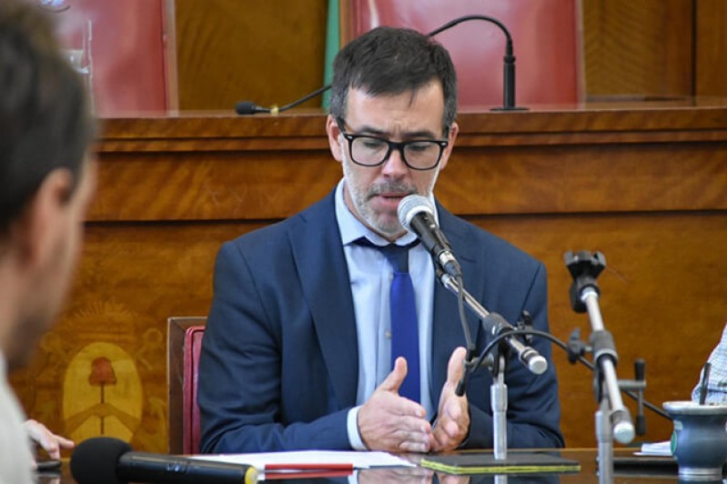 El concejal de Mar del Plata, Daniel Núñez, criticó al Ejecutivo de Axel Kicillof por la demora en la implementación del boleto estudiantil.