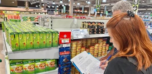 Consultoras privadas anticipan que la inflación seguirá en dos dígitos hasta las elecciones generales de octubre.