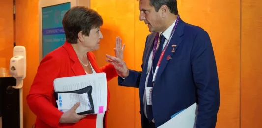 El Gobierno enviará una comitiva a Washington para terminar la parte técnica de la cuarta revisión del programa con el FMI.