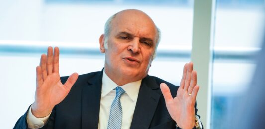 Espert apuntó contra Kicillof por rechazar la invitación a la firma del Pacto de Mayo y puso el foco en el eje de la coparticipación.