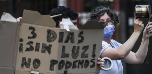 La Defensoría del Pueblo denunció penalmente a Edesur luego de que la empresa dejara a más de 180 mil familias sin luz en plena ola de calor.