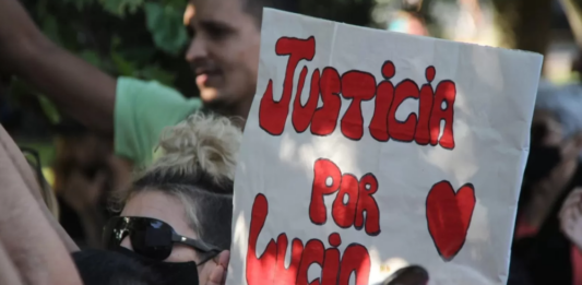 Tras el caso Lucio Dupuy, se registran 60 denuncias de violencia por día contra niños en la línea 102.
