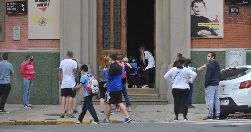 Luego de varios reclamos por parte de los representantes de colegios privados, la Provincia autorizó el aumento en las cuotas.