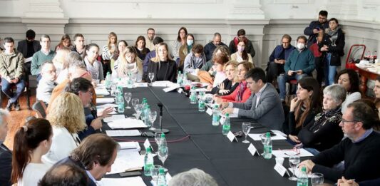 Los diputados y senadores bonaerenses de Juntos salieron a rechazar las modificaciones de las condiciones de repitencia en las escuelas secundarias.