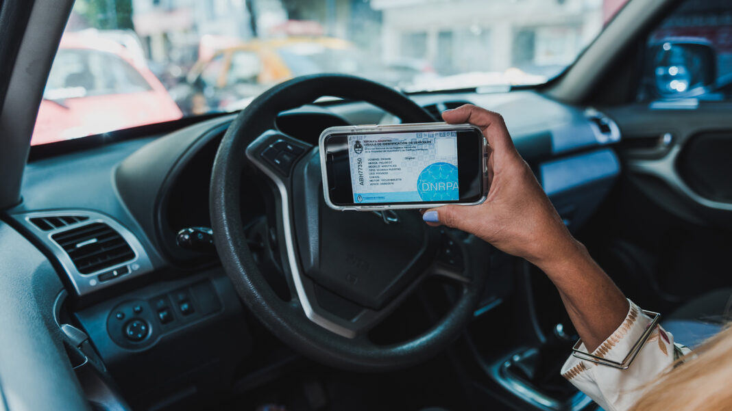 Tetaz presentó un proyecto de ley en Diputados que propone que la transferencia de automotores se pueda realizar de manera digital y gratuita.