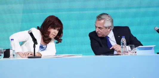 Alberto Fernández brindo una entrevista donde dejó una serie de definiciones sobre las internas, sobre Crisitina Kirchner, sobre la mesa política y la chance de su candidatura.