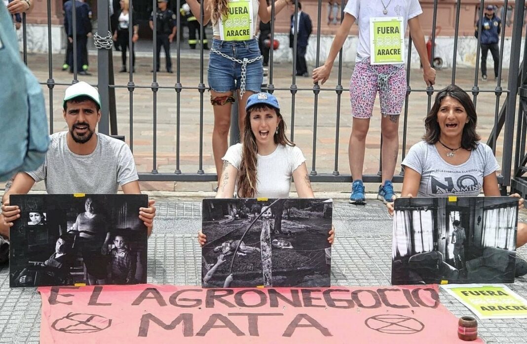 Pese al repudio de ambientalistas y otros sectores, Alberto Fernández oficializó la designación de Antonio Aracre como jefe de asesores.