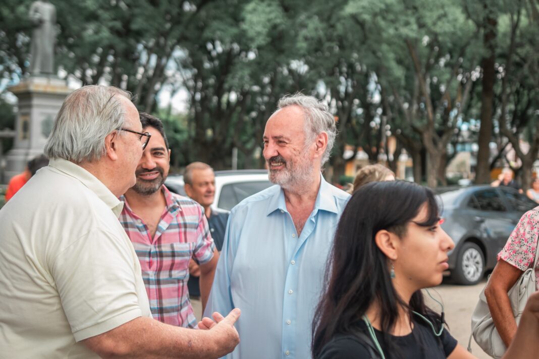 El senador provincial y precandidato a gobernador, Joaquín De la Torre, criticó la gestión del mandatario provincial Axel Kicillof. 