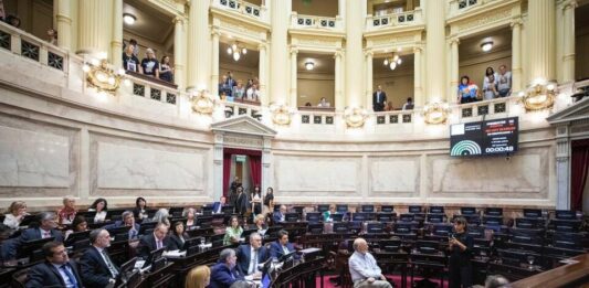 Los bloques de Juntos por el Cambio y Unidad Federal resolvieron dejar el recinto sin quórum por discrepancias con el temario con el oficialismo.