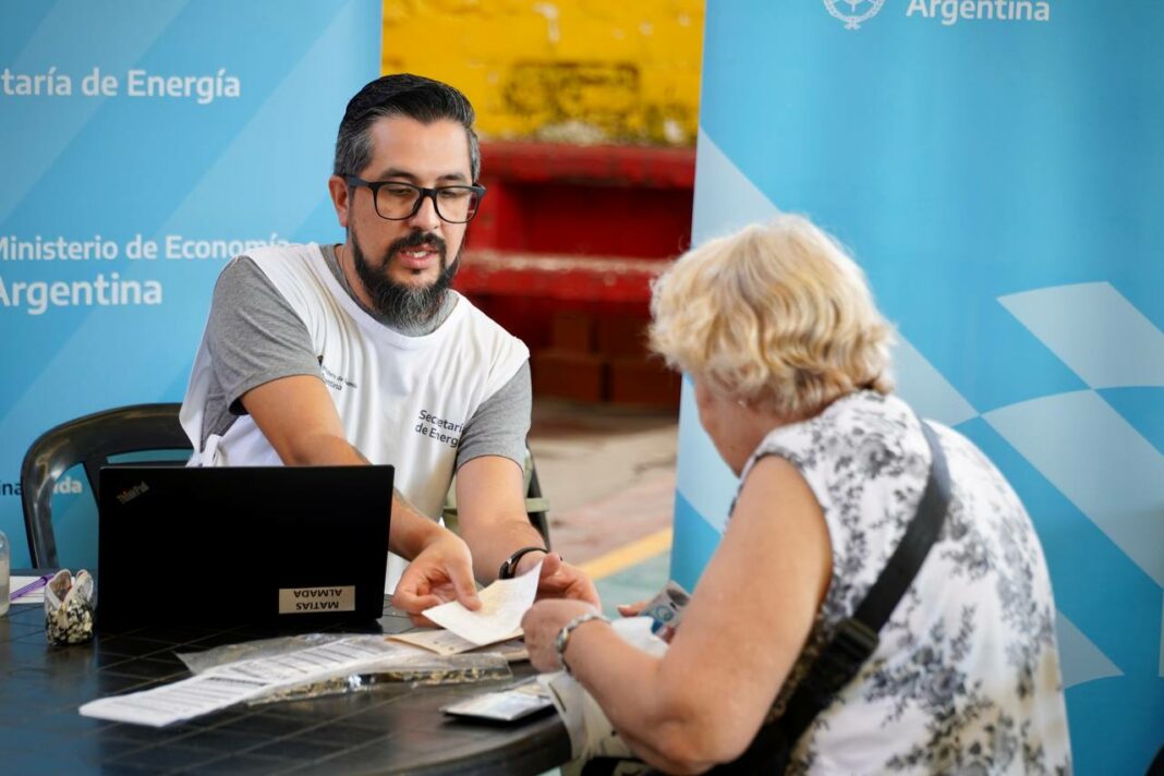 Los legisladores del Frente Renovador, junto a concejales y dirigentes, saldrán a sumar hogares a los subsidios de luz y gas.