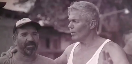 Burlando se refirió a la presencia de José Luis Auge, uno de los asesinos de Cabezas en 1997, en su video de campaña.