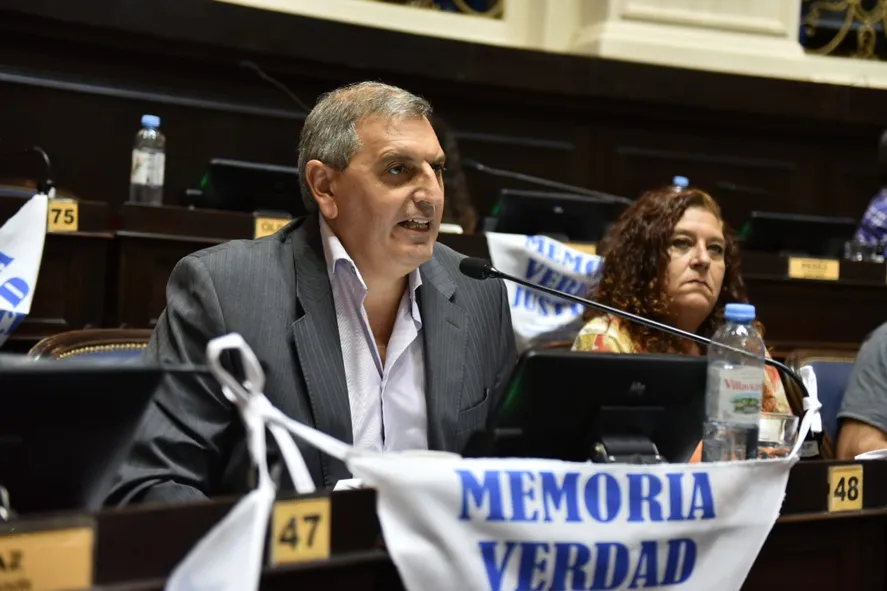 Walter Abarca durante su intervención, en la cual propuso reformar la Constitución bonaerense.