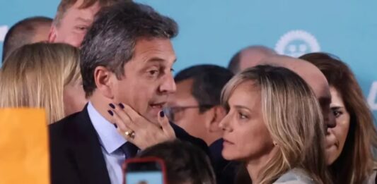Malena Galmarini denunció operaciones políticas hechas desde la Casa Rosada contra su esposo, Sergio Massa.