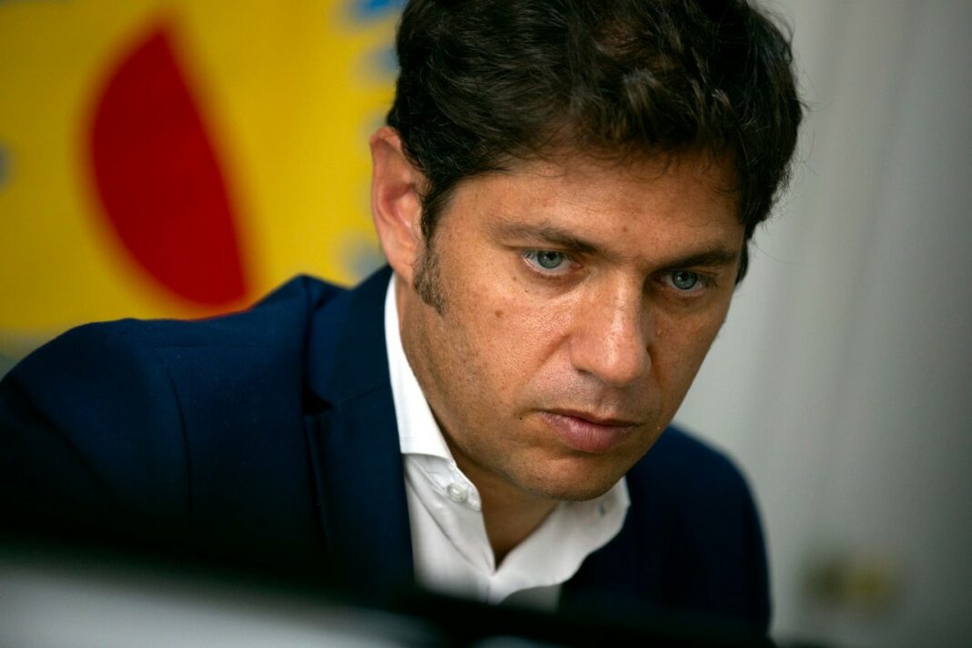 Si bien Kicillof lidera la intención de voto, los candidatos de Juntos por el Cambio le pisan los talones. El efecto libertario enciende luces de alarma.