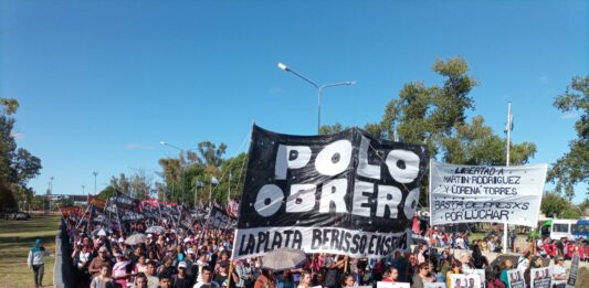 Los piqueteros mantienen los 80 cortes en diferentes puntos del país en reclamo de la libertad de los dos militantes detenidos en Mendoza.