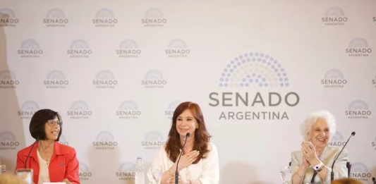 En la segunda jornada del III Foro Internacional por los derechos humanos, Cristina Kirchner hablará en un acto del Grupo de Puebla organizado en su apoyo.