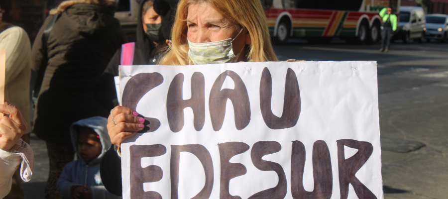 Edesur dejó a cientos de miles de usuarios sin luz durante las olas de caolor.