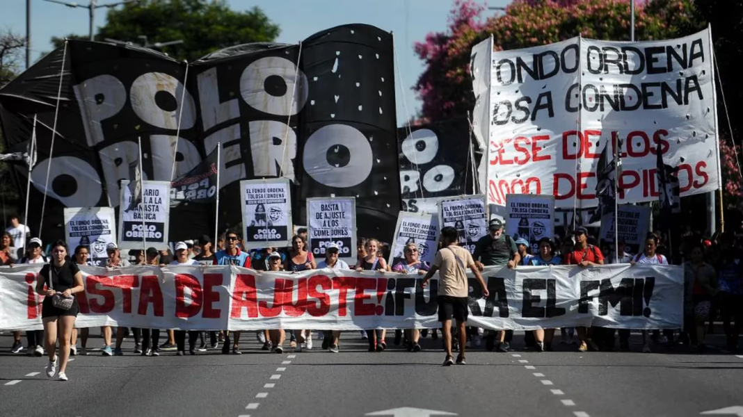 Tras quedarse sin reunión con Tolosa Paz, los piqueteros anunciaron un plan de lucha por el Potenciar Trabajo.