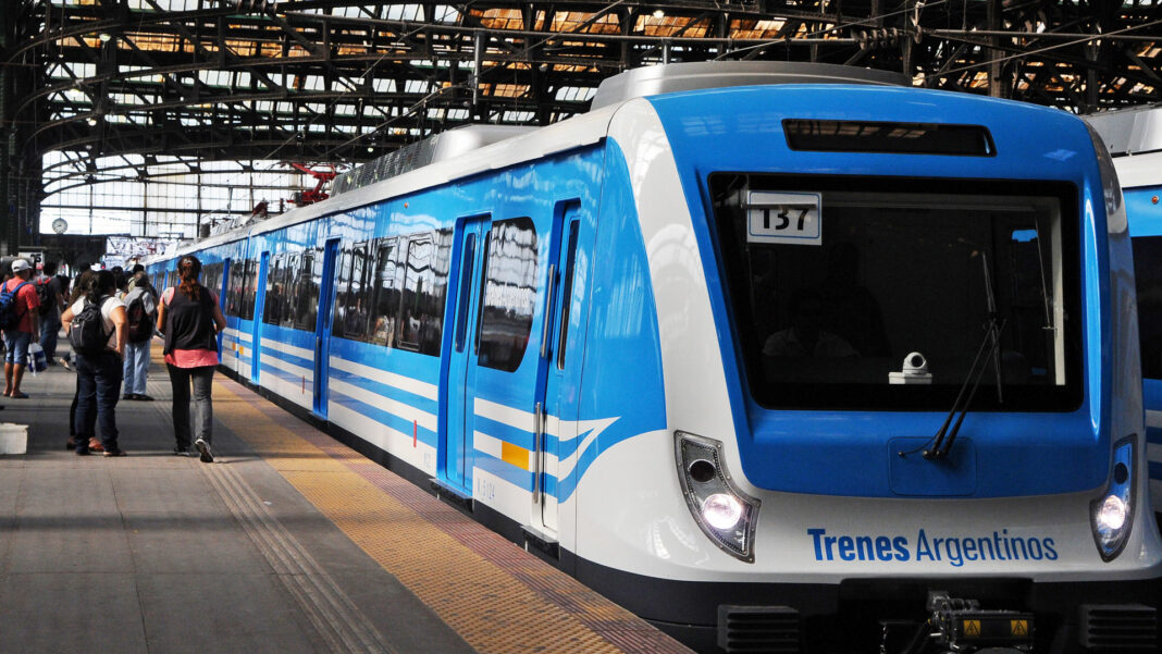 El ministro D’Onofrio anunció que el Pase Libre Multimodal para personas con discapacidad y trasplantadas regirá también en los trenes.