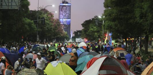 La ministra de Desarrollo Social, Victoria Tolosa Paz solicitó a la Defensoría de los niños que intervenga en el acampe piquetero para que no haya infantes.