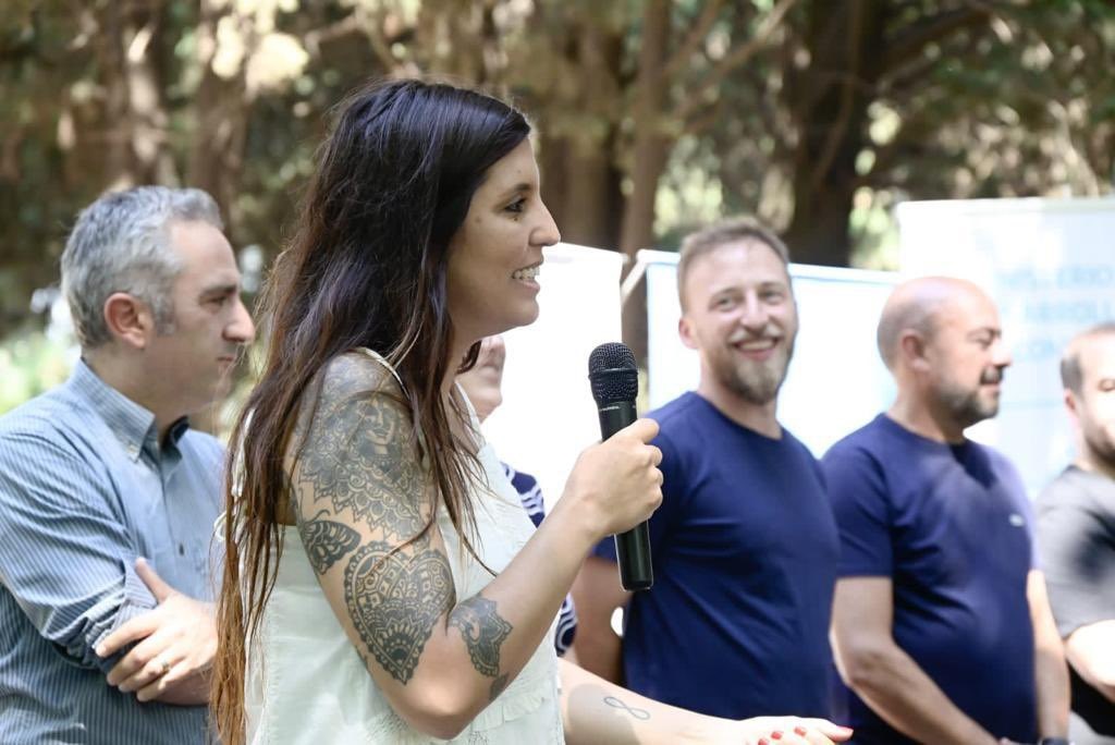 Vilar en la presentación del programa Buen Vivir en Lomas de Zamora, junto a Larroque.