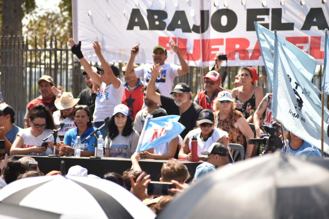 Las organizaciones nucleadas en Unidad Piquetera definieron profundiar las protestas y contemplan realizar una marcha federal en mayo.