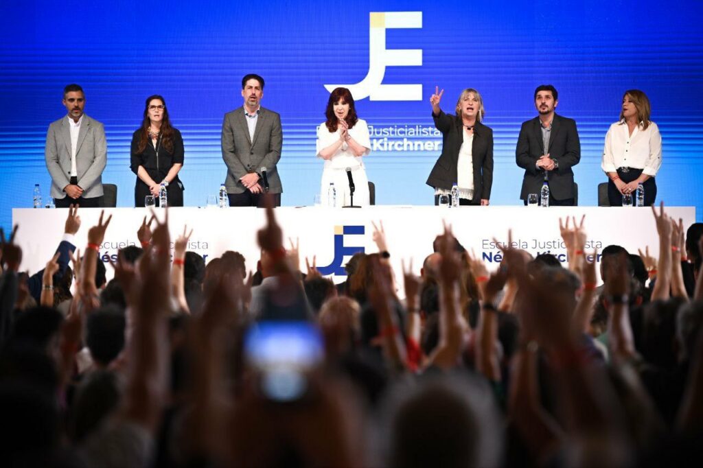 Cristina Kirchner rechazó las propuestas de dolarización: "Fracasó hace 20 años".