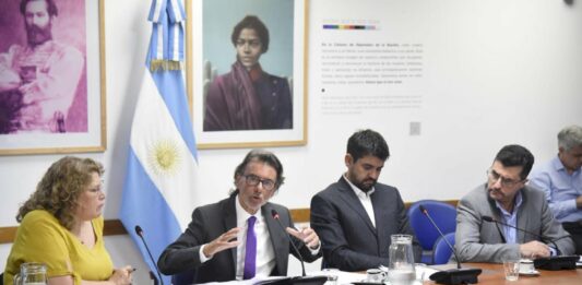 La comisión de Legislación General de la Cámara de Diputados avanza en el debate del proyecto de ley impulsado por el oficialismo, para combatir el lavado de dinero.