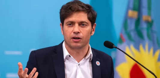 La provincia de Buenos Aires, liderada por Axel Kicillof anunció aumentos del 40% en las prestaciones y becas de programas sociales. Cómo quedan los montos.