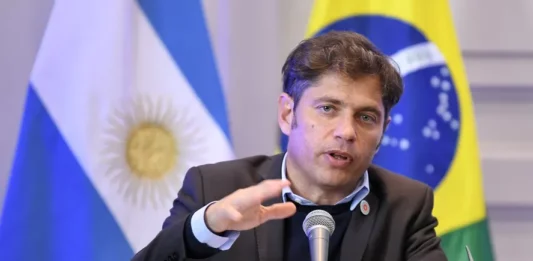En Brasil, Kicillof acusó a la oposición de realizar un sabotaje contra Argentina.