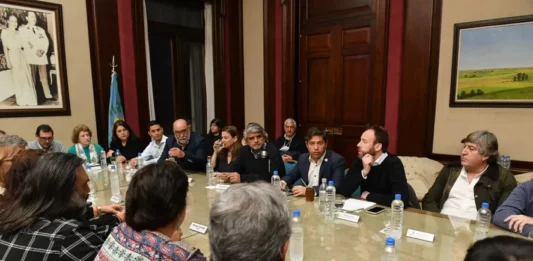 En medio de los reclamos por la reapertura de paritarias 2023 de los estatales bonaerenses, el Gobierno inicio la mesa de negociación con UPC. ¿De qué se habló?