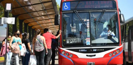 El ministro de Transporte anunció el congelamiento de las tarifas en el marco de un plan de contención de precios.