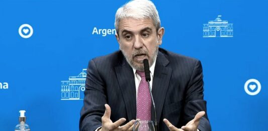 El abogado defensor de uno de los implicados en el atentado a Cristina Kirchner, denunció a Aníbal Fernández por “instigación a cometer delitos”.