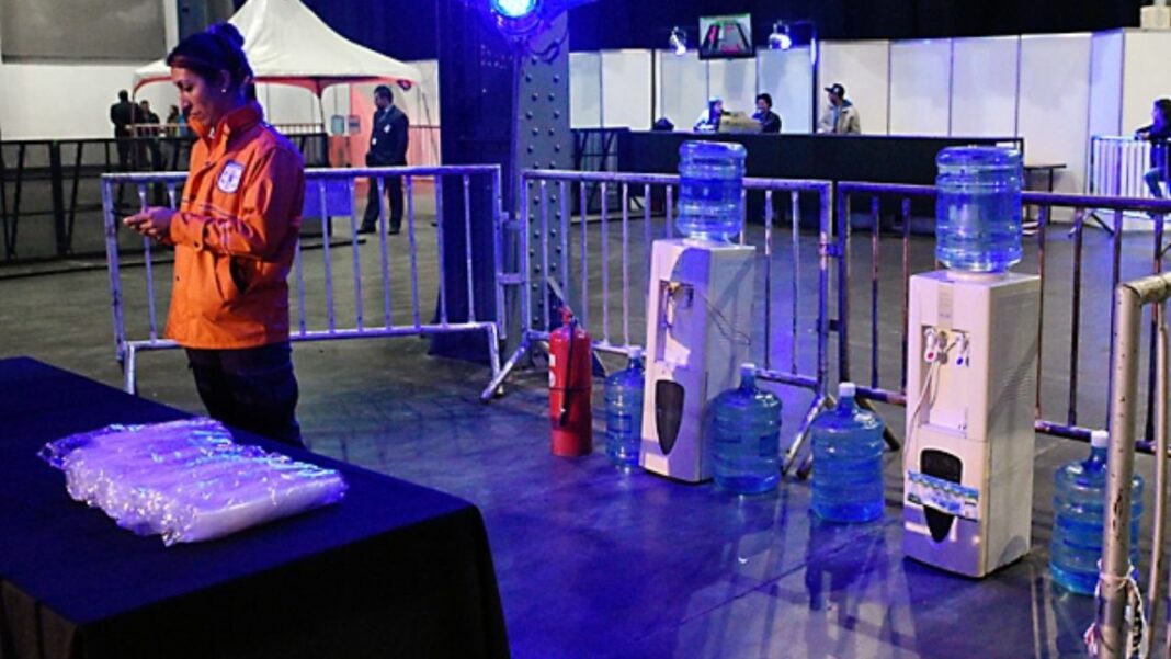 A partir de la ley que se aprobó en la Legislatura bonaerense, los bares y boliches deberán ofrecer agua de forma gratuita a sus clientes.