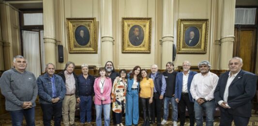 En las vísperas de la marcha contra la “mafia judicial”, Cristina Kirchner recibió a sindicalistas en el Senado.