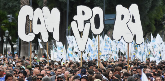 El kirchnerismo ulitma detallles de la marcha a Comodoro Py que realizará el próximo 13 de abril para apoyar a Cristina Kirchner.