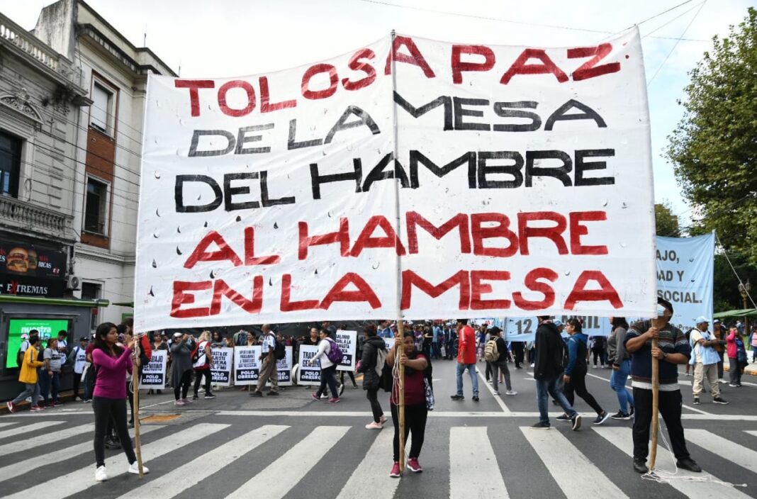 Piqueteros vuelven a las calles contra el ajuste en el Potenciar Trabajo. En paralelo, movimientos sociales agrupados en el Frente de Todos también movilizarán.