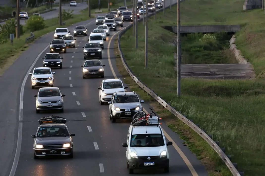 La Dirección de Vialidad bonaerense limitó la circulación de camiones en rutas y autopistas post Semana Santa.