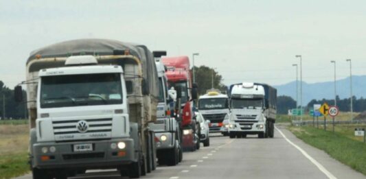La Dirección de Vialidad Bonaerense dispuso restringir la circulación de los camiones durante el último día de las vacaciones de invierno.