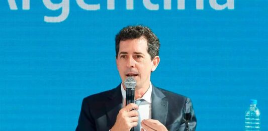 Wado de Pedro confirmó que habrá una PASO en el Frente de Todos. “El Presidente nos llevó hasta acá”, aseguró.