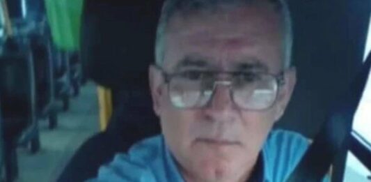 Daniel Barrientos, el chofer asesinado, tenía 65 años y le faltaba menos de un mes para cumplir su servicio.